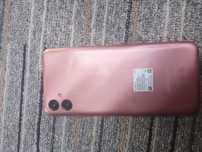 Samsung a04e  sotiladi