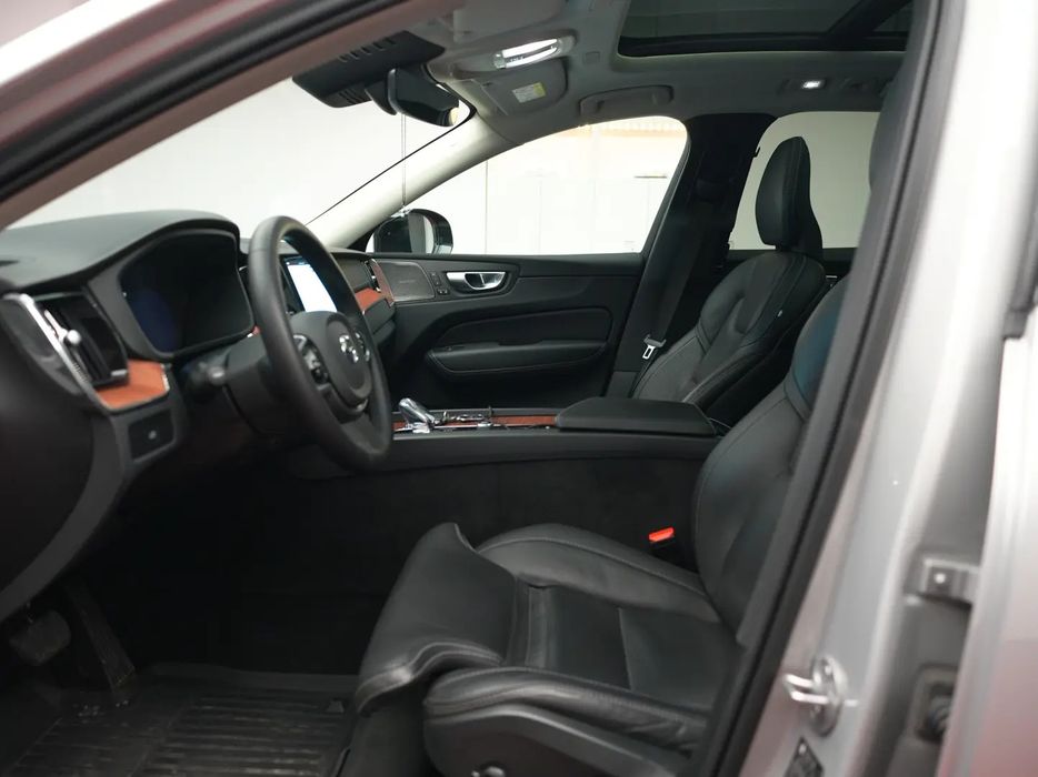 Vand Volvo XC60 2024 ULTIMATE