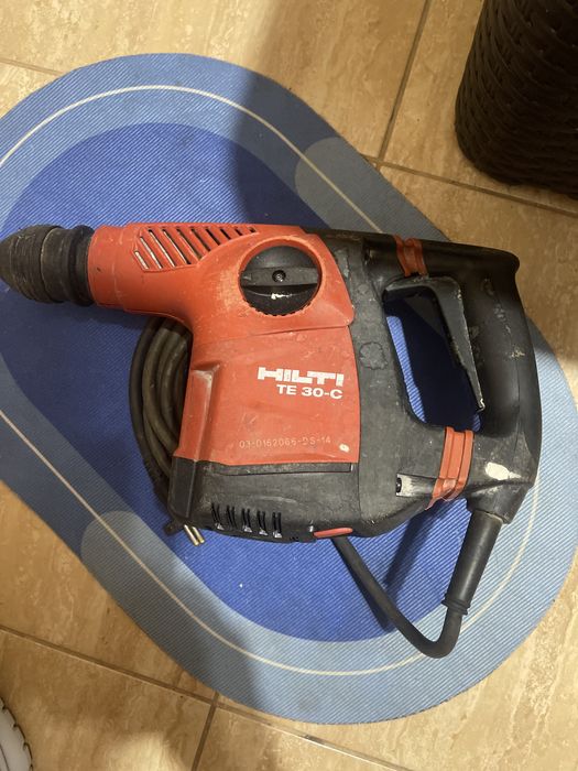 De vanzare hilti te 30-c AVR revizionata