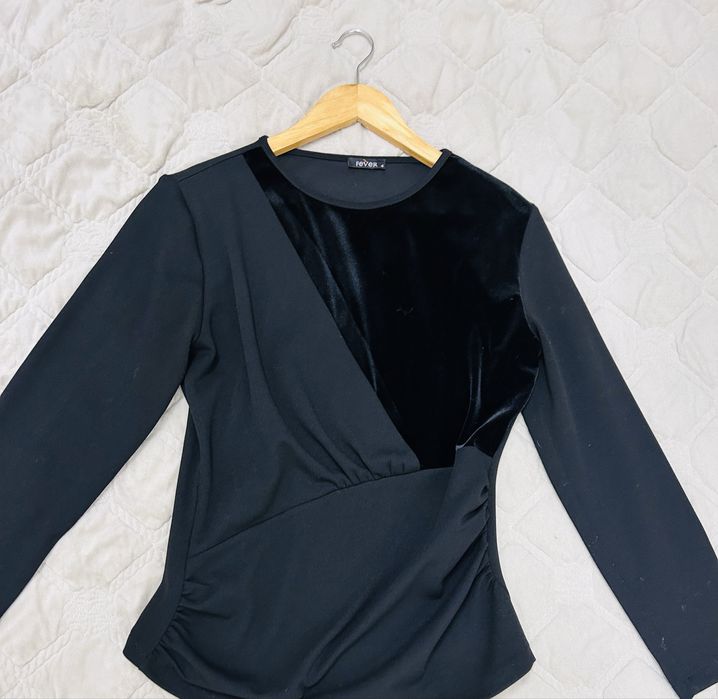 Цена за 2 турецкие кофты 48 размера.