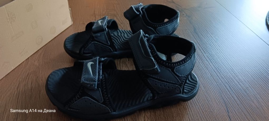 Nike сандали за момче 29.5 номер