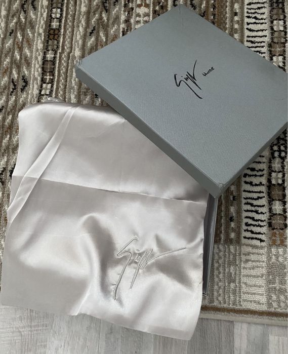 Adidasi Giussppe Zanotti 2023