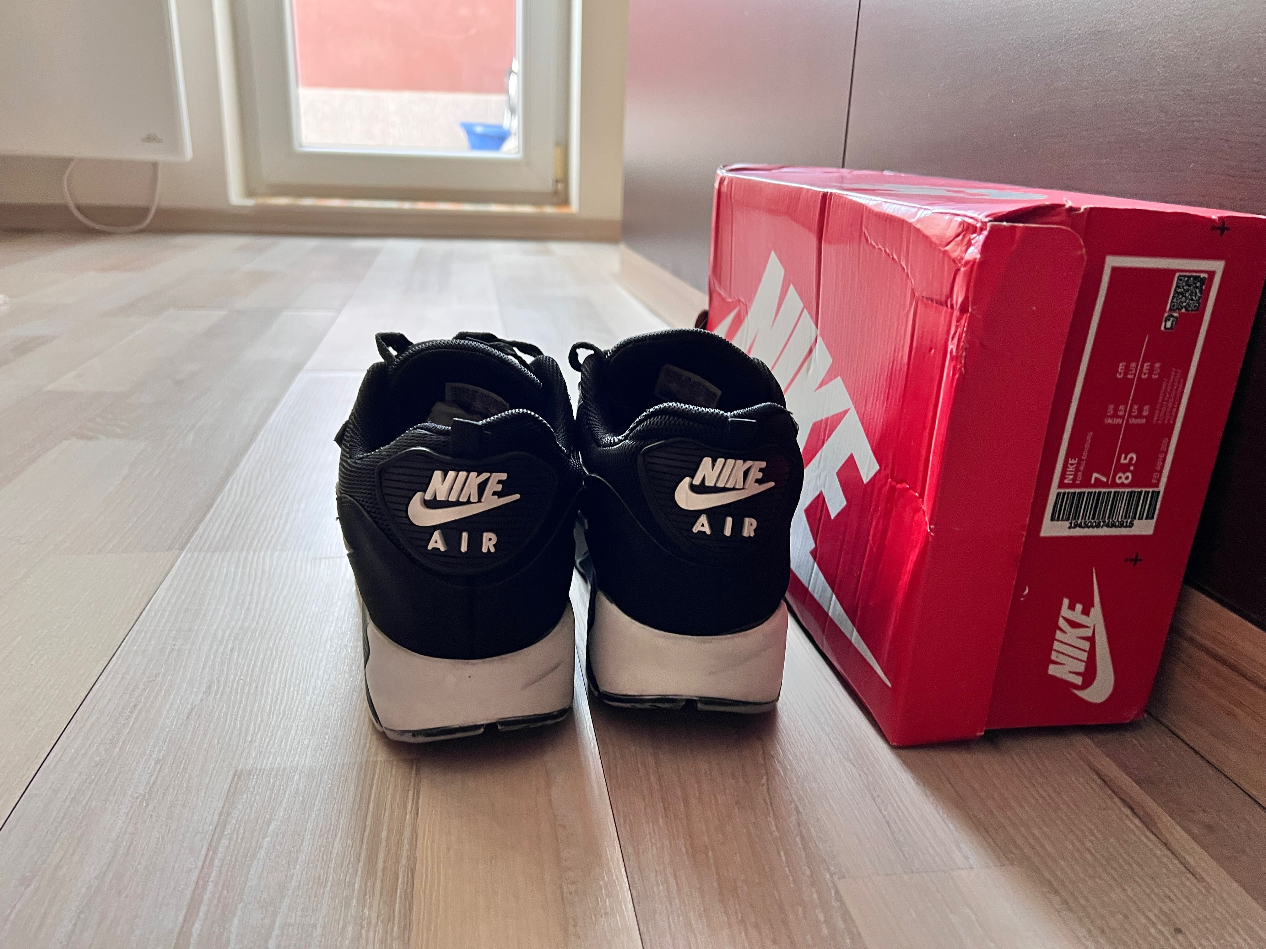 Обувки Nike Air Max 90