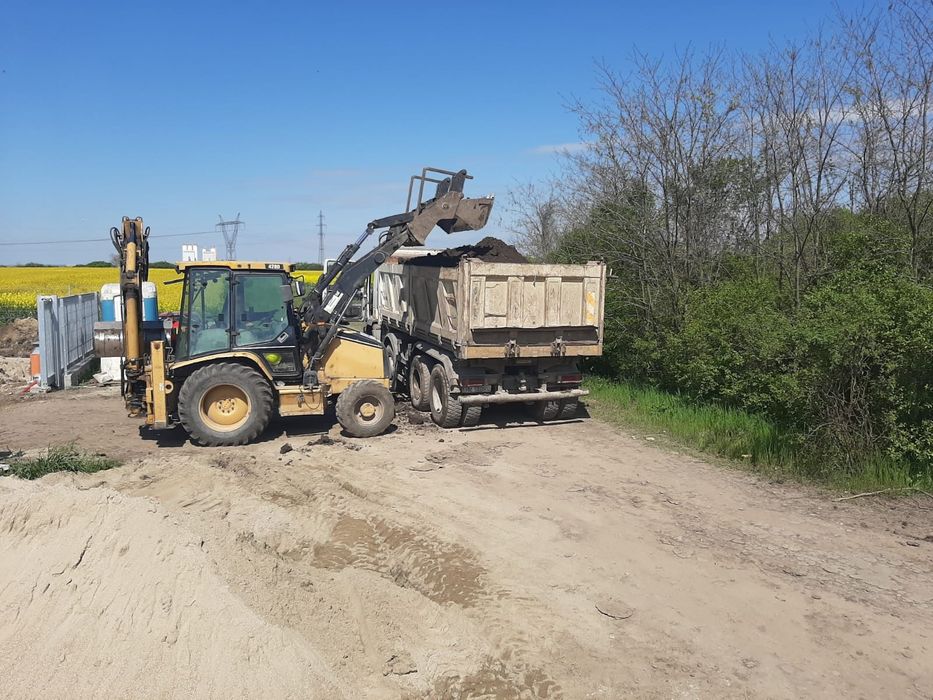 Inchiriere buldoexcavator si miniexcavator