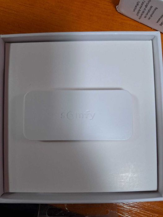 Kit Smart Home Somfy IntelliTAG si Connectivity Kit control aplicație