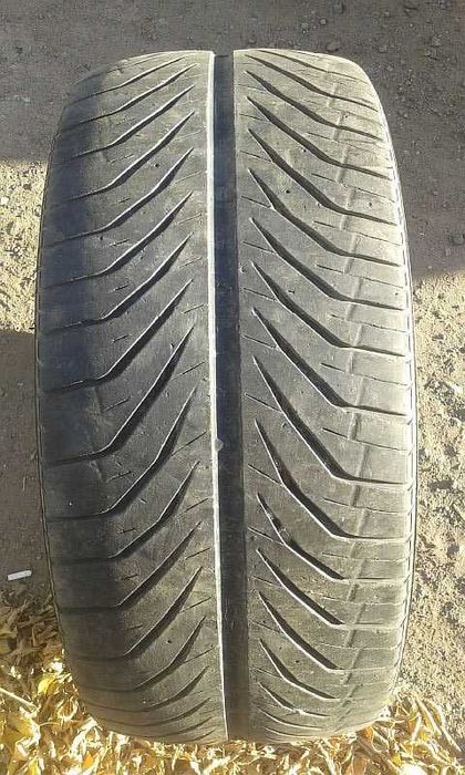 ОДНА шина 235/45 R17 - "Kumho ECSTA Supra" (Корея), летняя.