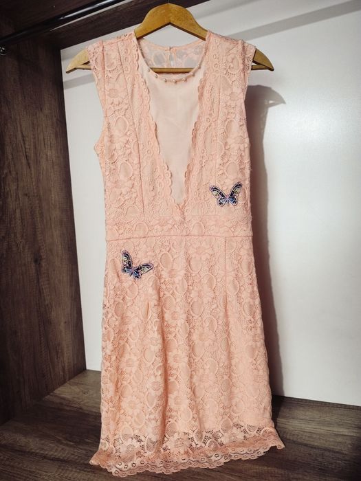 Дантелена рокля Lucy