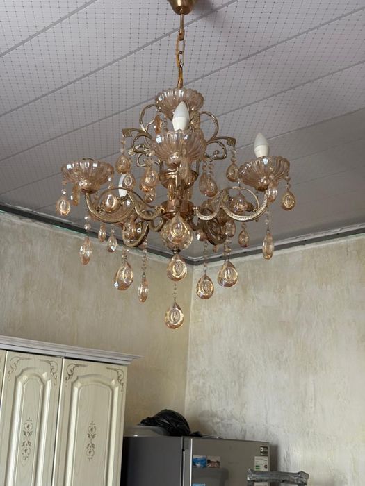 Люстра для комнат