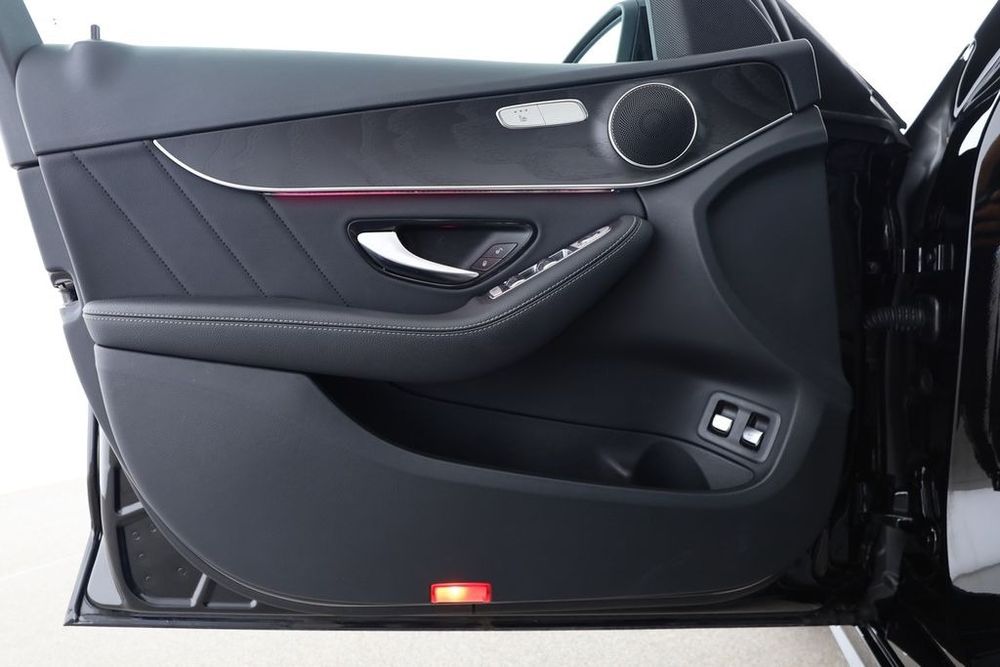 Mercedes-Benz C300e AMG Line 4MATIC - Garantie Mercedes