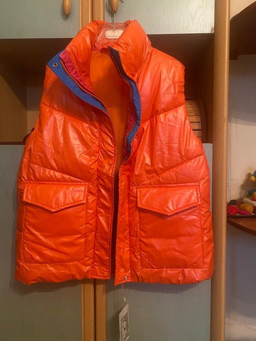 Новая жилетка. Размер 48.