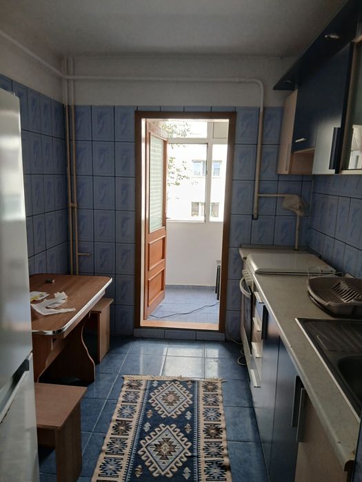 Inchiriez apartament 2 camere in Dacia