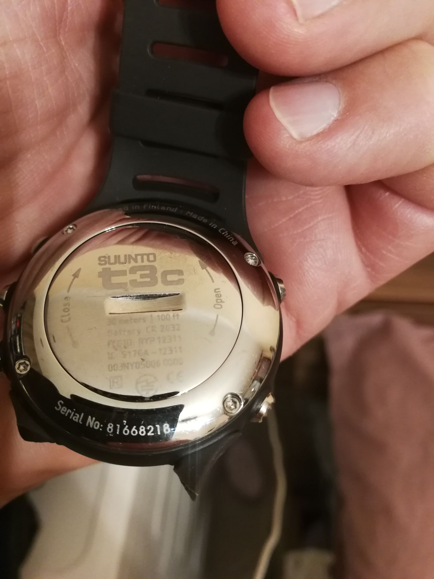 Часовник Suunto t3c