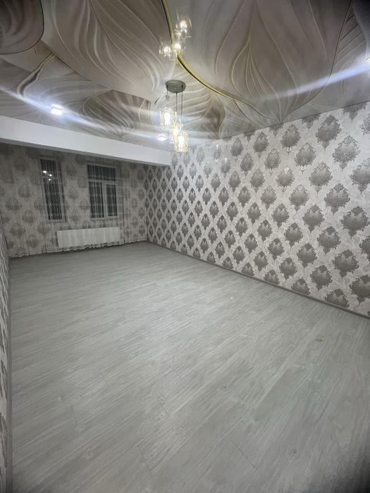 6 mikrayonda 2 xonali 92 kv 2 etaj sotiladi