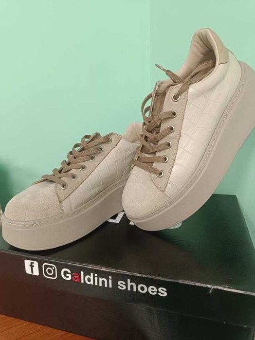 Дамски обувки, естествена кожа