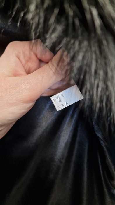 Palton din cașmir cu guler și mânecă din blană de vulpe