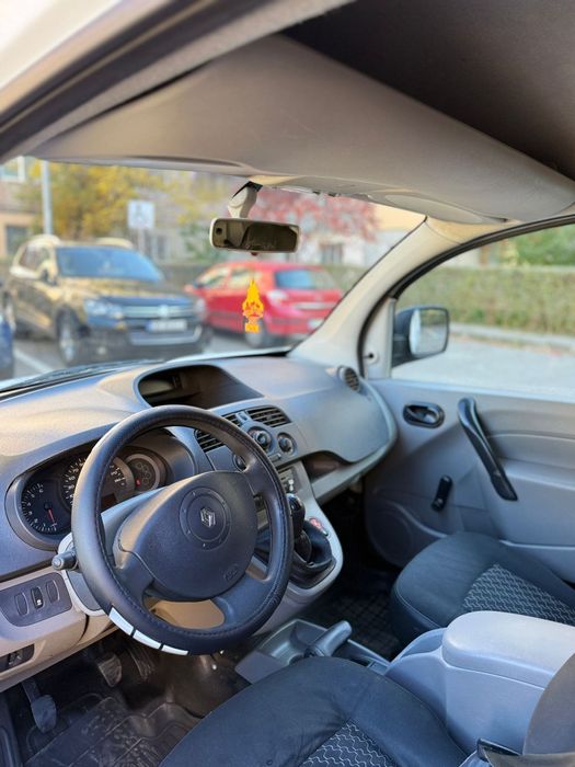 Vând Renault kangoo 2010