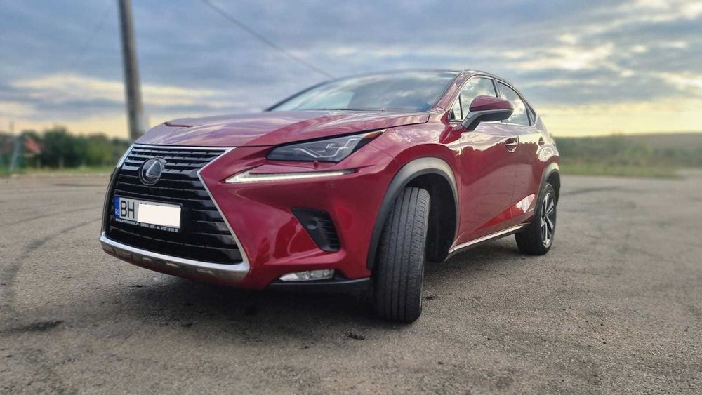 Lexus Seria NX 300h AWD Luxury 2021