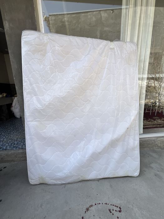 Матрас в хорошем состоянии отдам даром