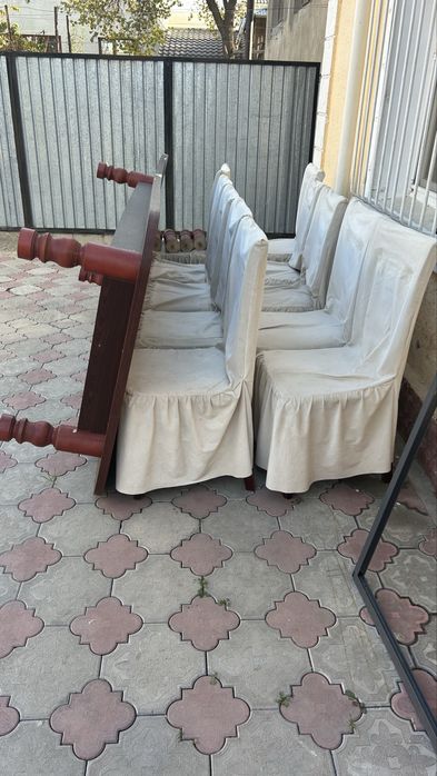 Стол трансформер 2,5 метра со стульями, продаю срочно.