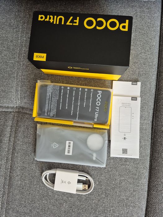Schimb poco f7 ultra 256 gb nou
