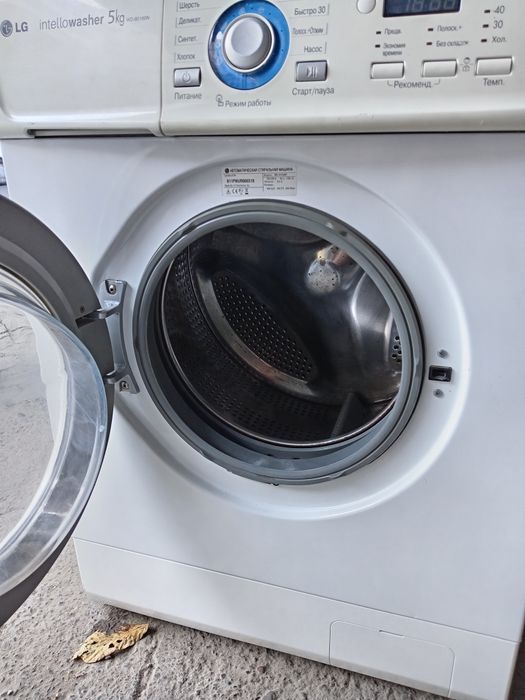 Продам стиральную машину