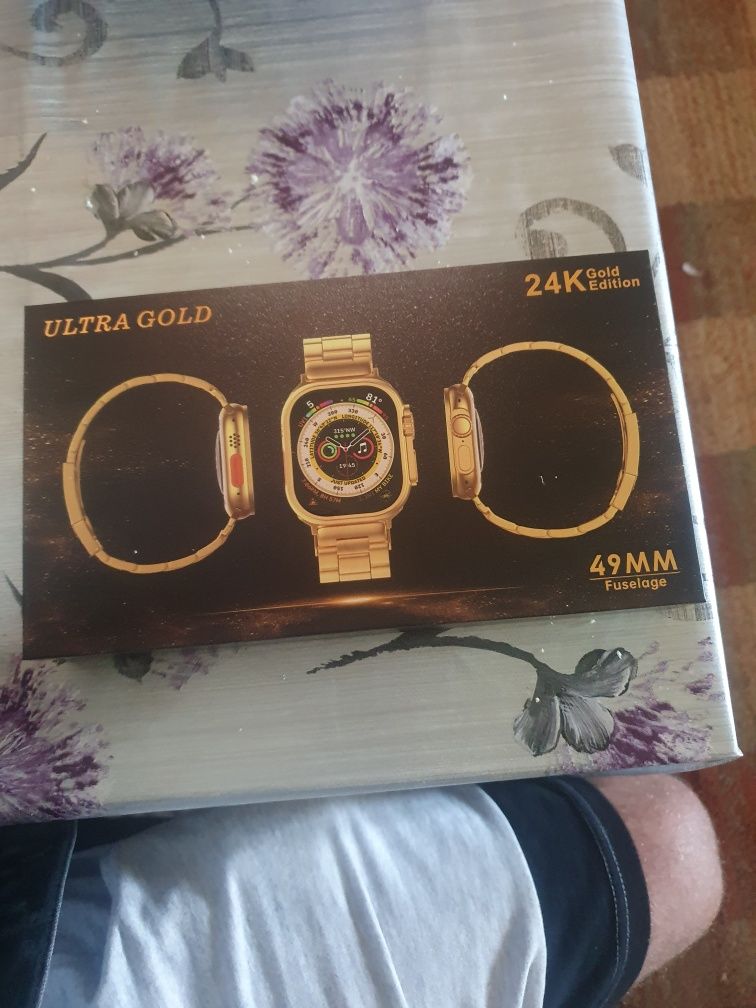 Smartwatch 24 k gold edition