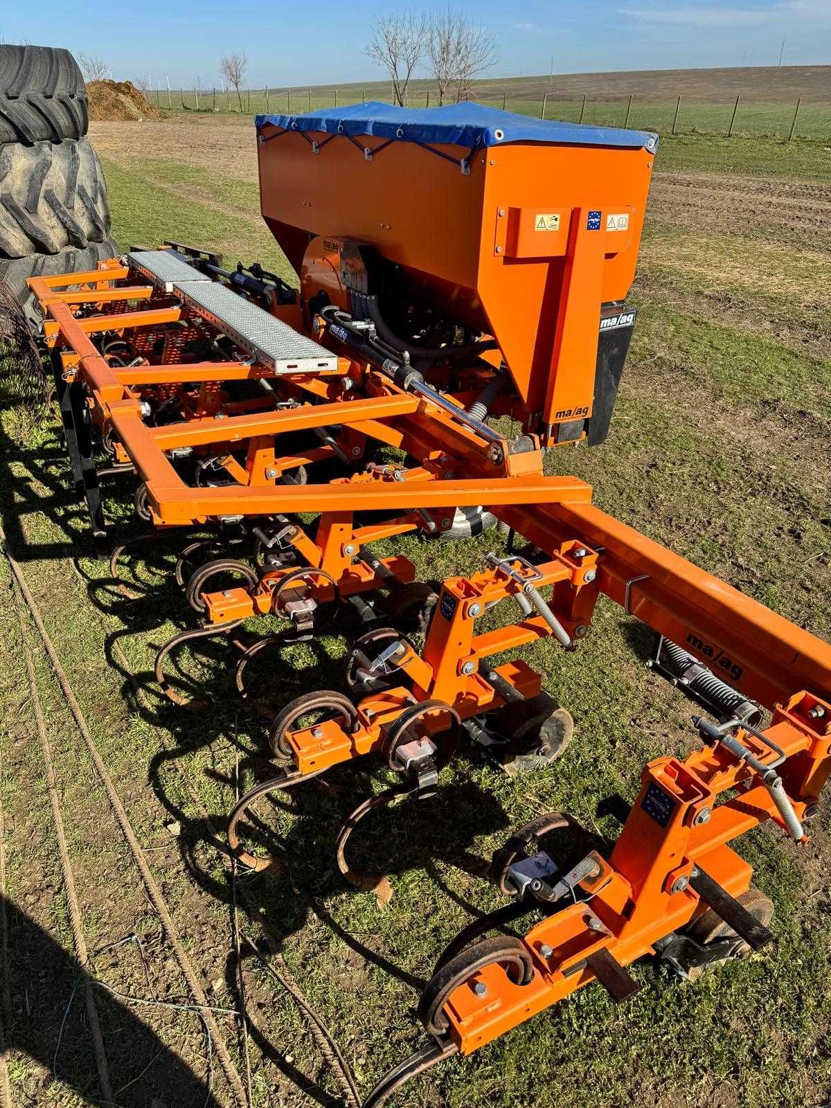 Cultivator/Prasitor MAAG SMI 8 03/ 8 rânduri /bazin 700l+500l /an 2020