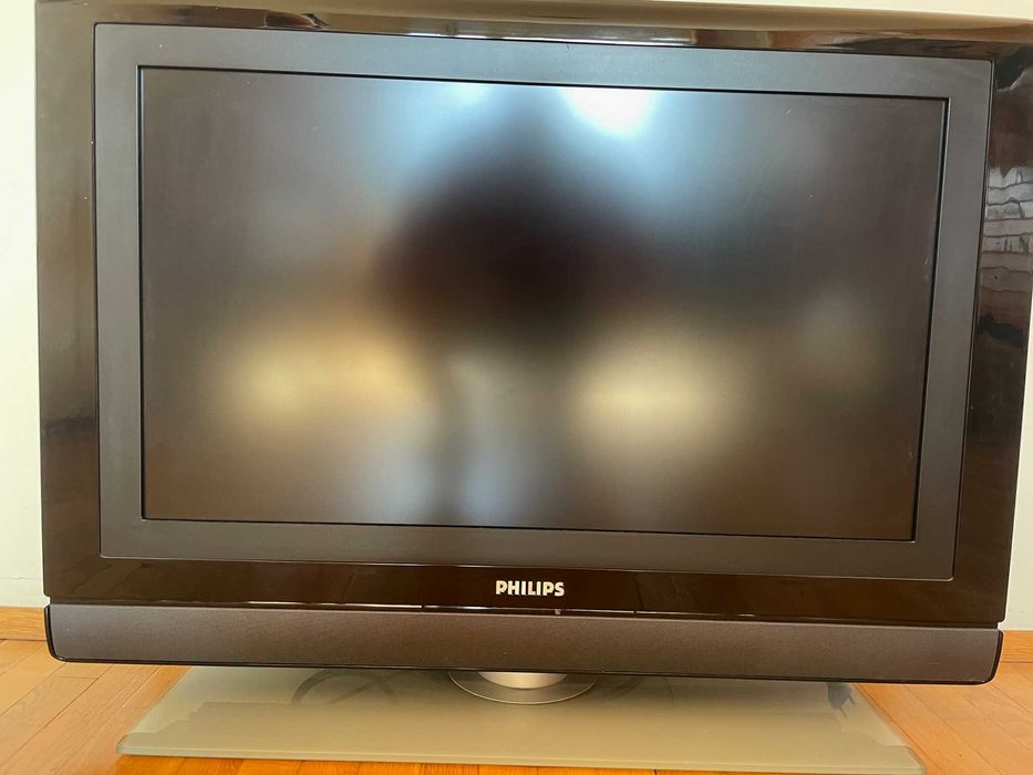Телевизор Филипс 32 инча