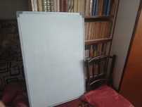 Tabla alba magnetica de scris plus un. Burete