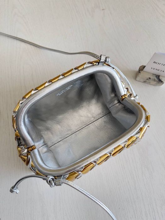 Geanta Bottega Veneta Pouch