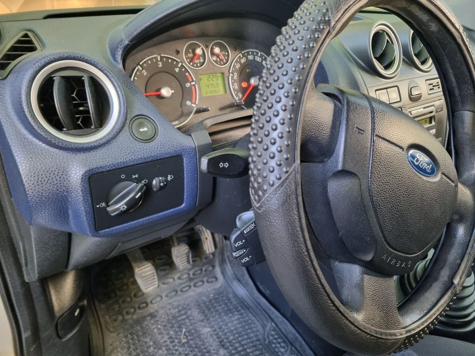 Ford fiesta 1.4 diesel 2008
