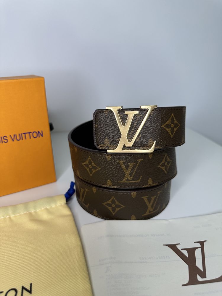 Curea Louis Vuitton piele canvas 100% cutie inclusă