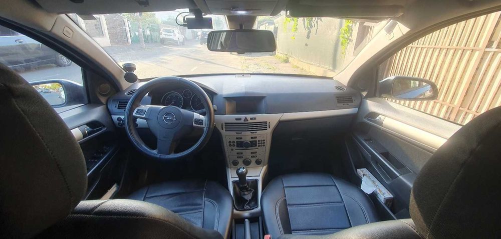 Opel Astra H 1.7 CDTI functioneaza impecabil anvelope iarna