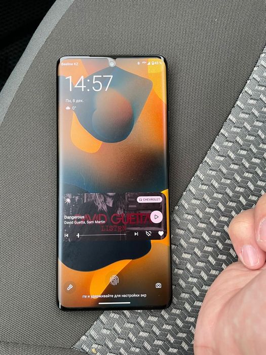 Motorola Edge 50 pro 512 gb.