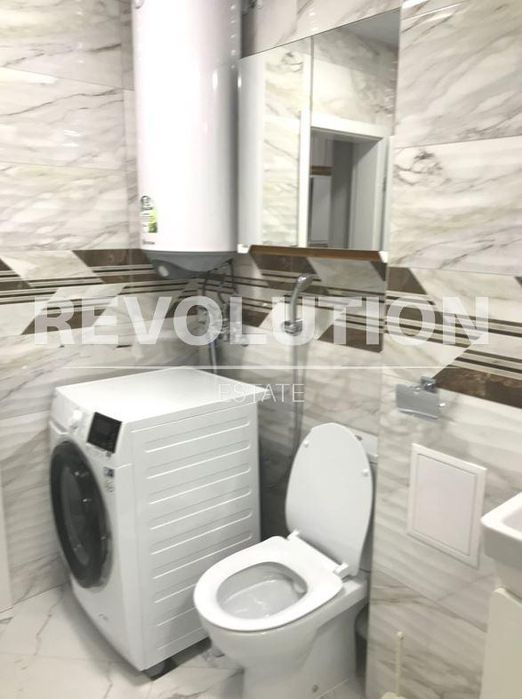 Дава се под наем Двустаен апартамент в Варна, Чайка - 87 кв.м за 747.66 € - Снимка #6