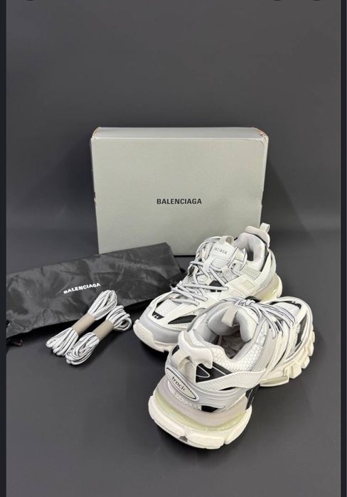 Balenciaga Track