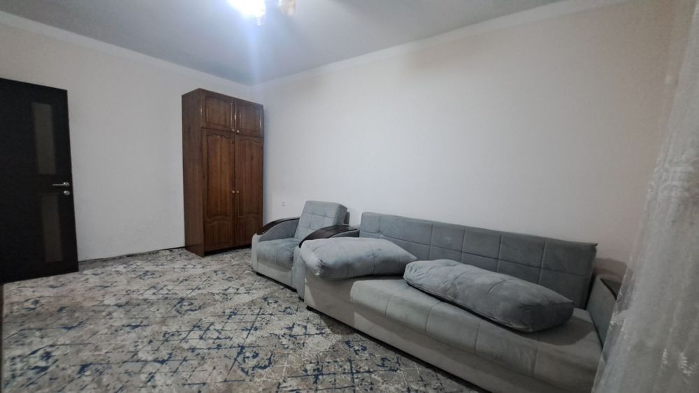 Чирчик шахар 
Пед инститпут ёнида 7 етажкада
#3-хона 1-етаж 
Кварти