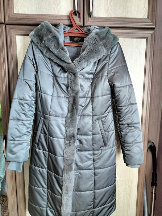 Зимнее пальто , натуральный мех, теплое