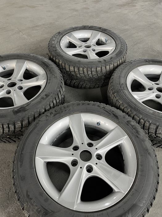 Комплект Дисков с зимней резиной от бмв 225/55 r16 99t