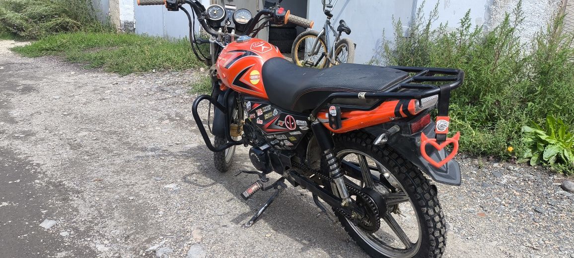 Продам мопед 125 см³