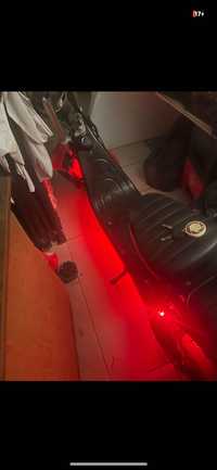 Moped electric,  boxa bluetooth,