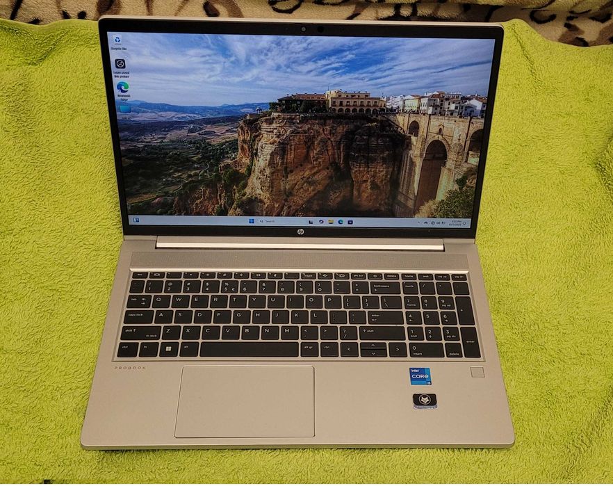 Laptop business HP 450 G8 ,Intel Core i5-1135G7 , 16 gb  full aluminiu