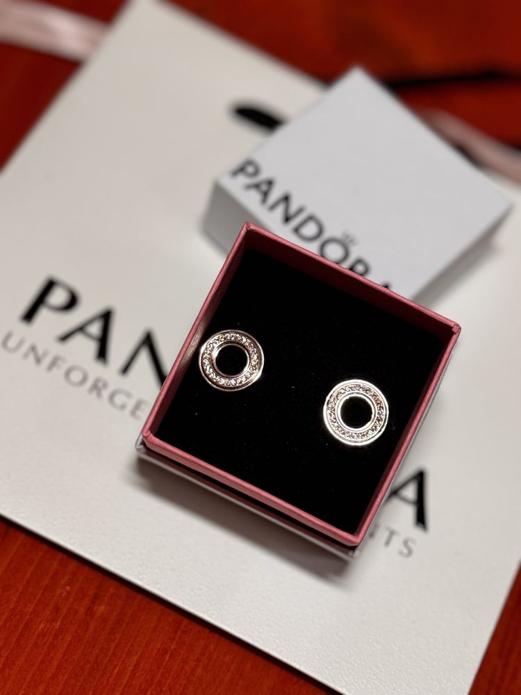 Пандора обеци Pandora