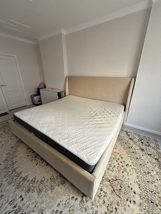 Спальный кровать