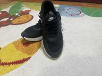 Vand adidasi barbati nike