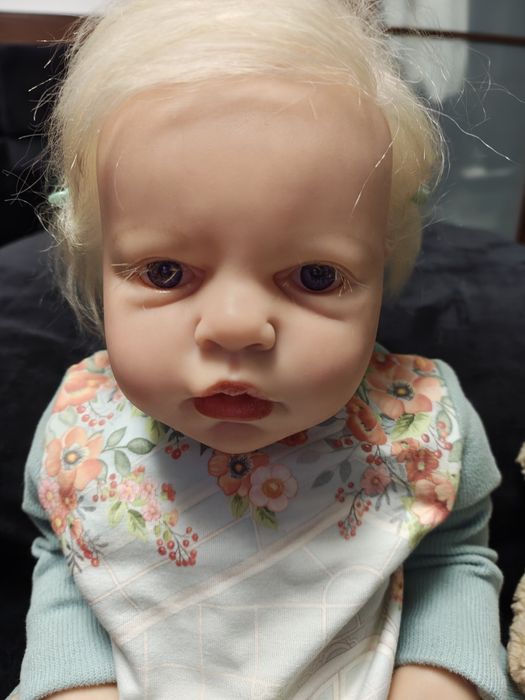 Păpușa de colecție Reborn Reva - vinyl, pictata manual