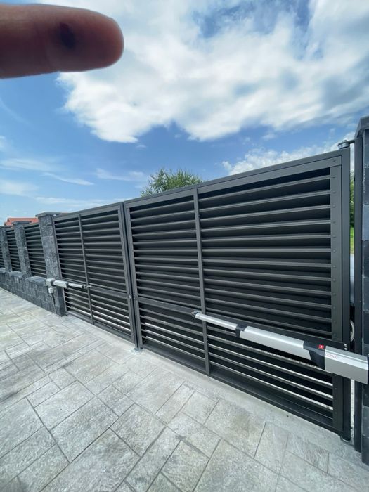 Garduri metalice Model Click Porti auto/pietonale