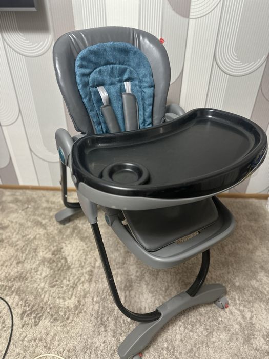 Продам стульчик для кормления Teknum