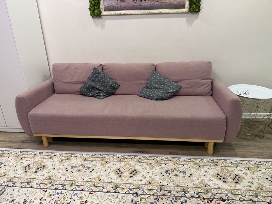 Диван ikea и шкаф