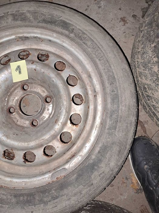 Гуми с джанти /6 броя/ Ниска цена